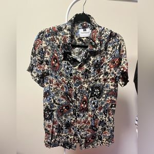Men’s printed / paisley topman t shirt button up

Worn 1-2 times, like new.